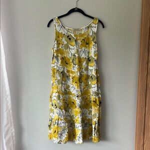 Yellow and White Sleeveless Scoop Neck Sundress